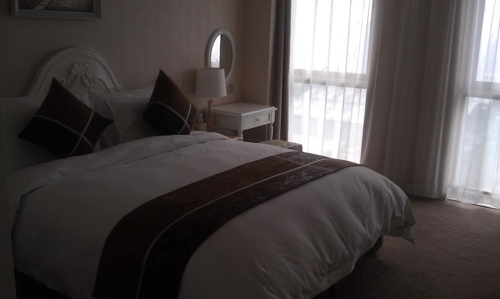 Xi'An Qu Jiang Yin Zuo Hotel Exterior photo